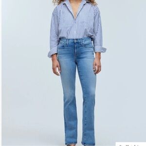 Madewell Mid Rise Kick Out Jeans 32